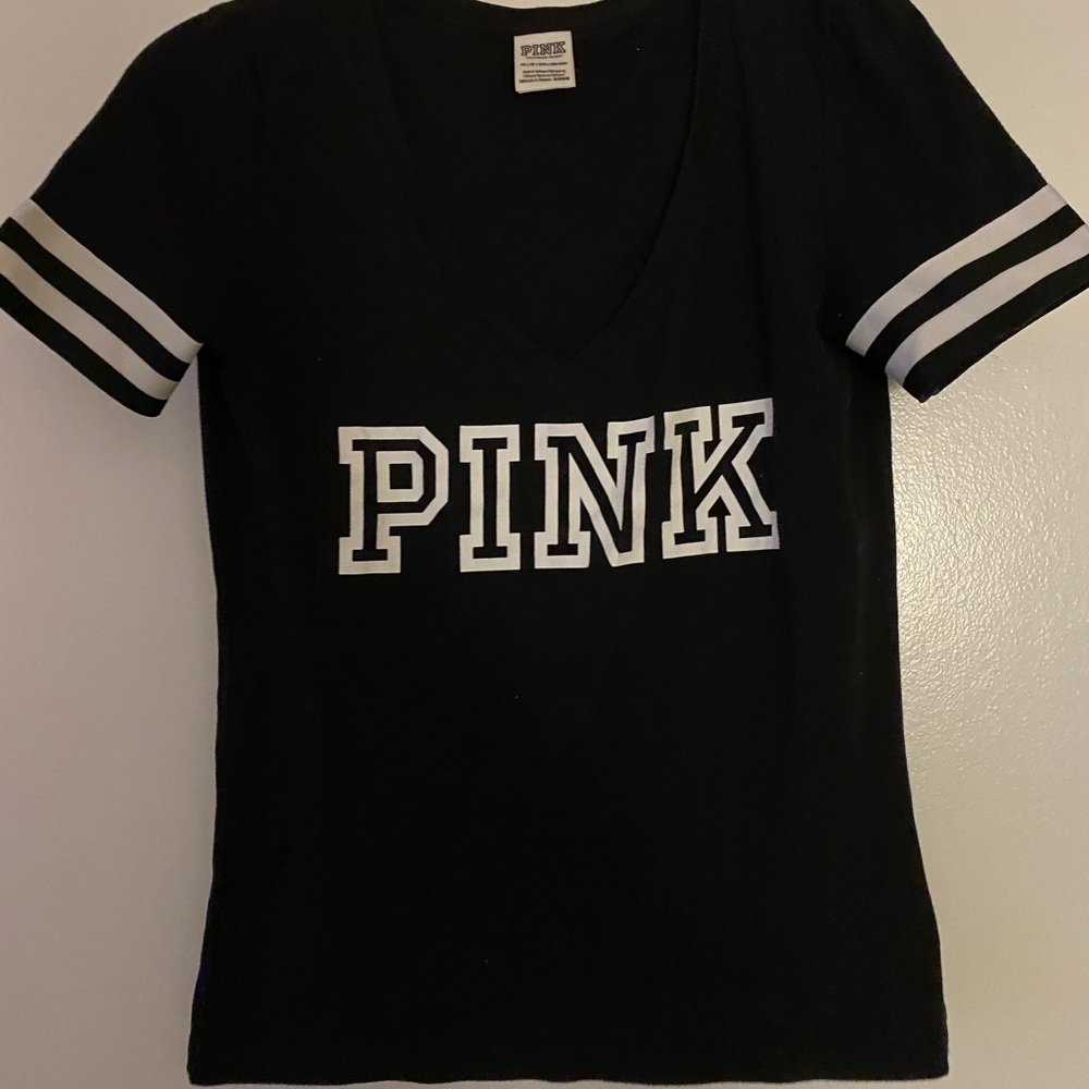 VS PINK V neck.